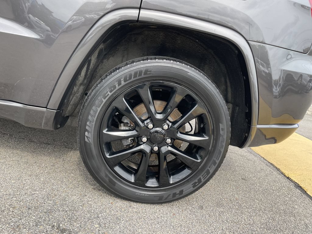 Certified 2020 Jeep Grand Cherokee Altitude AWD/4WD image 10