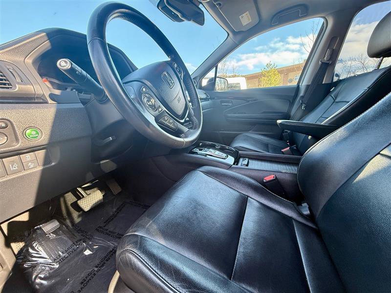 Used 2018 Honda Pilot Touring image 17