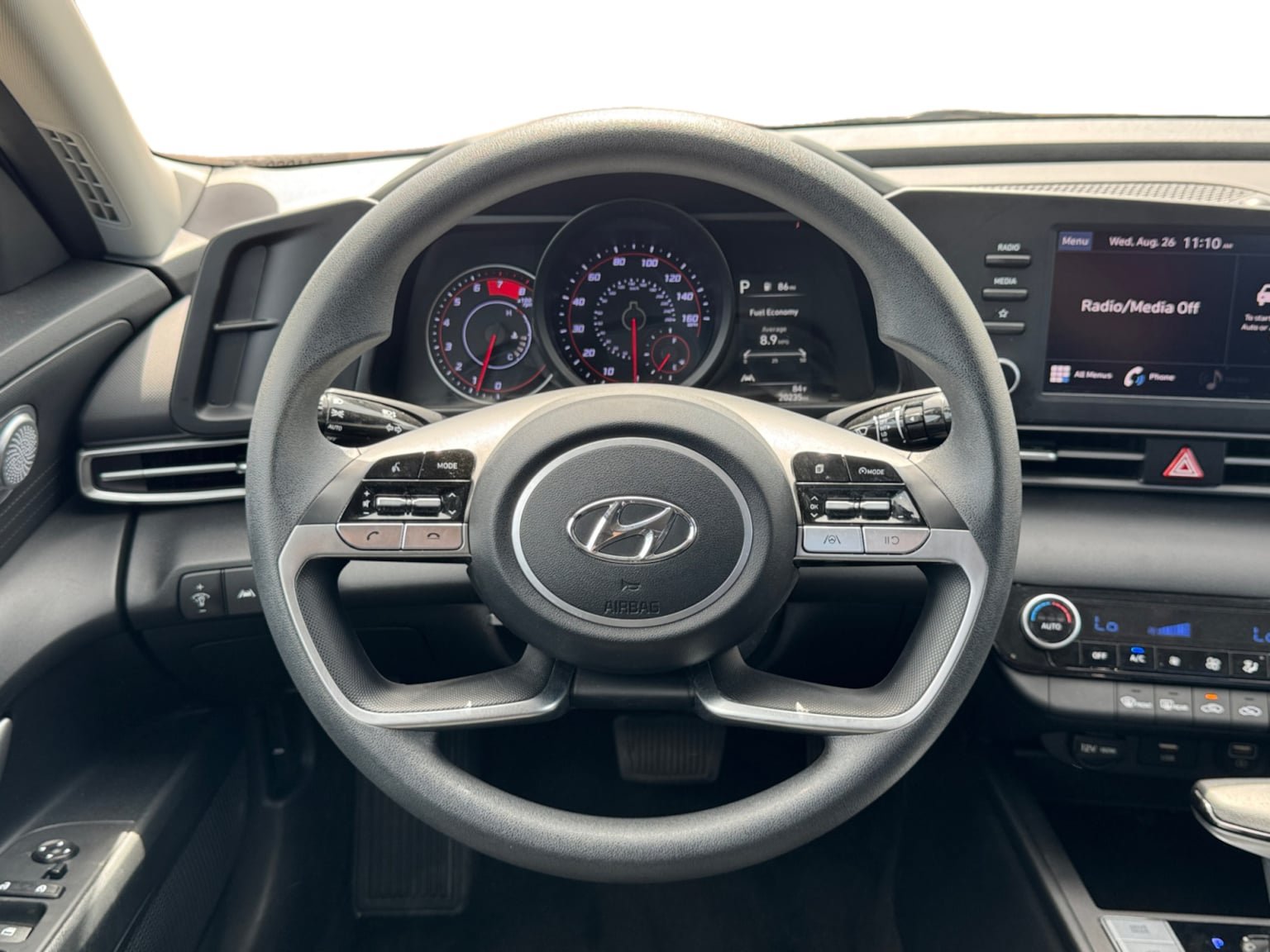 Used 2023 Hyundai Elantra SEL FWD image 13