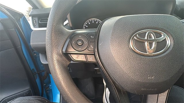 Used 2019 Toyota RAV4 LE image 16