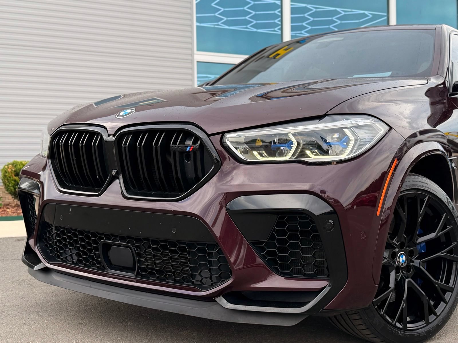 Used 2020 BMW X6 M Competition AWD/4WD image 5