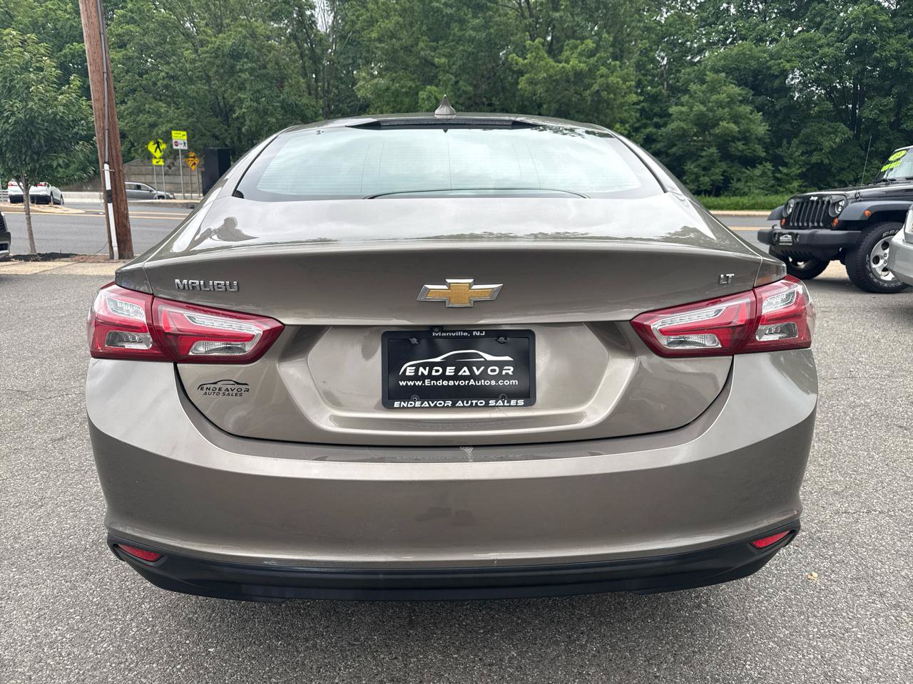 Used 2020 Chevrolet Malibu LT FWD image 5