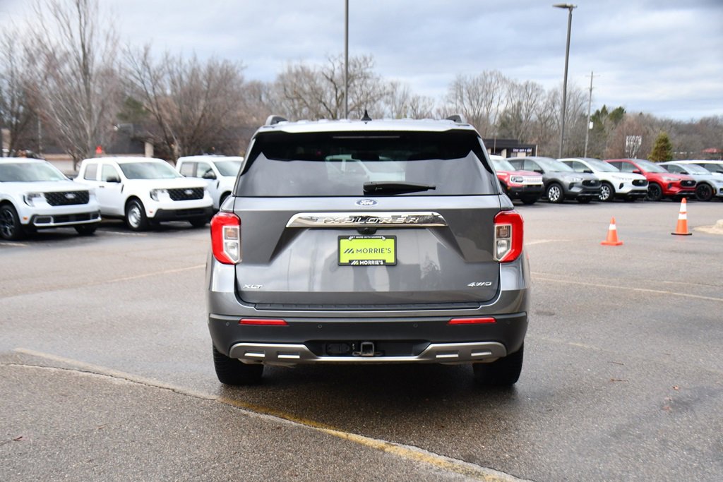 Used 2023 Ford Explorer XLT w/ Equipment Group 202A image 5