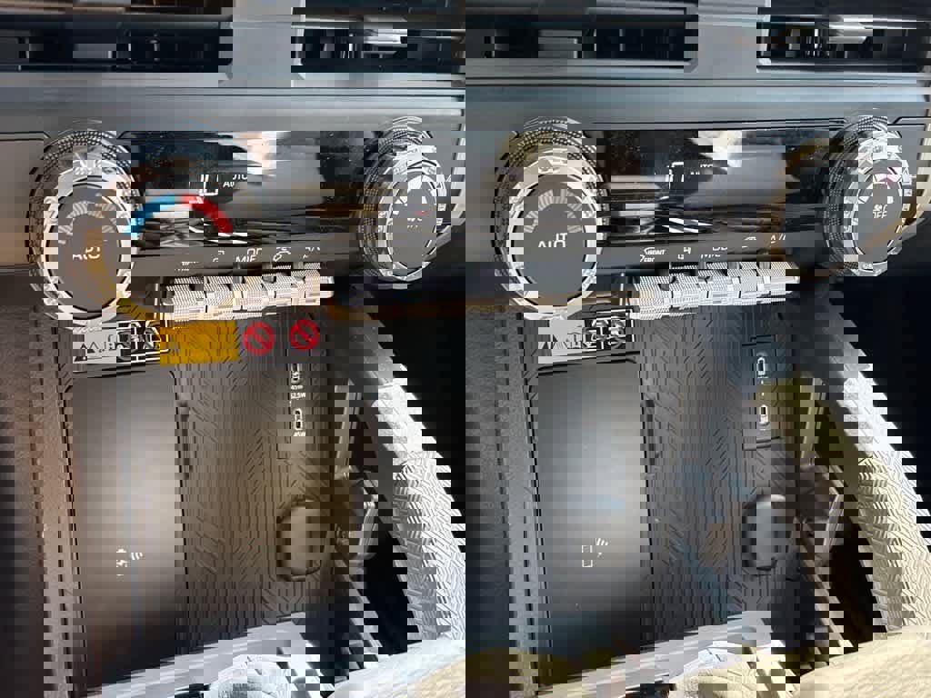 Used 2025 Toyota Tacoma SR5 w/ SR5 Upgrade Package image 13