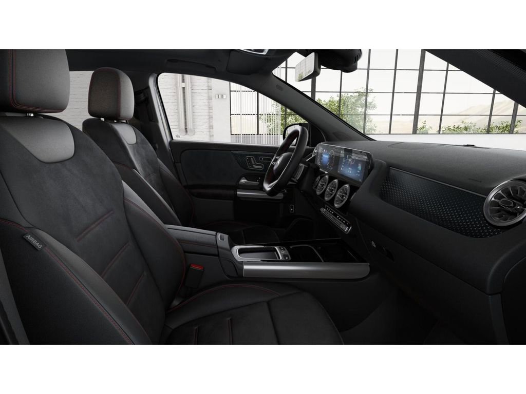 New 2026 Mercedes-Benz GLA 250 4MATIC image 4