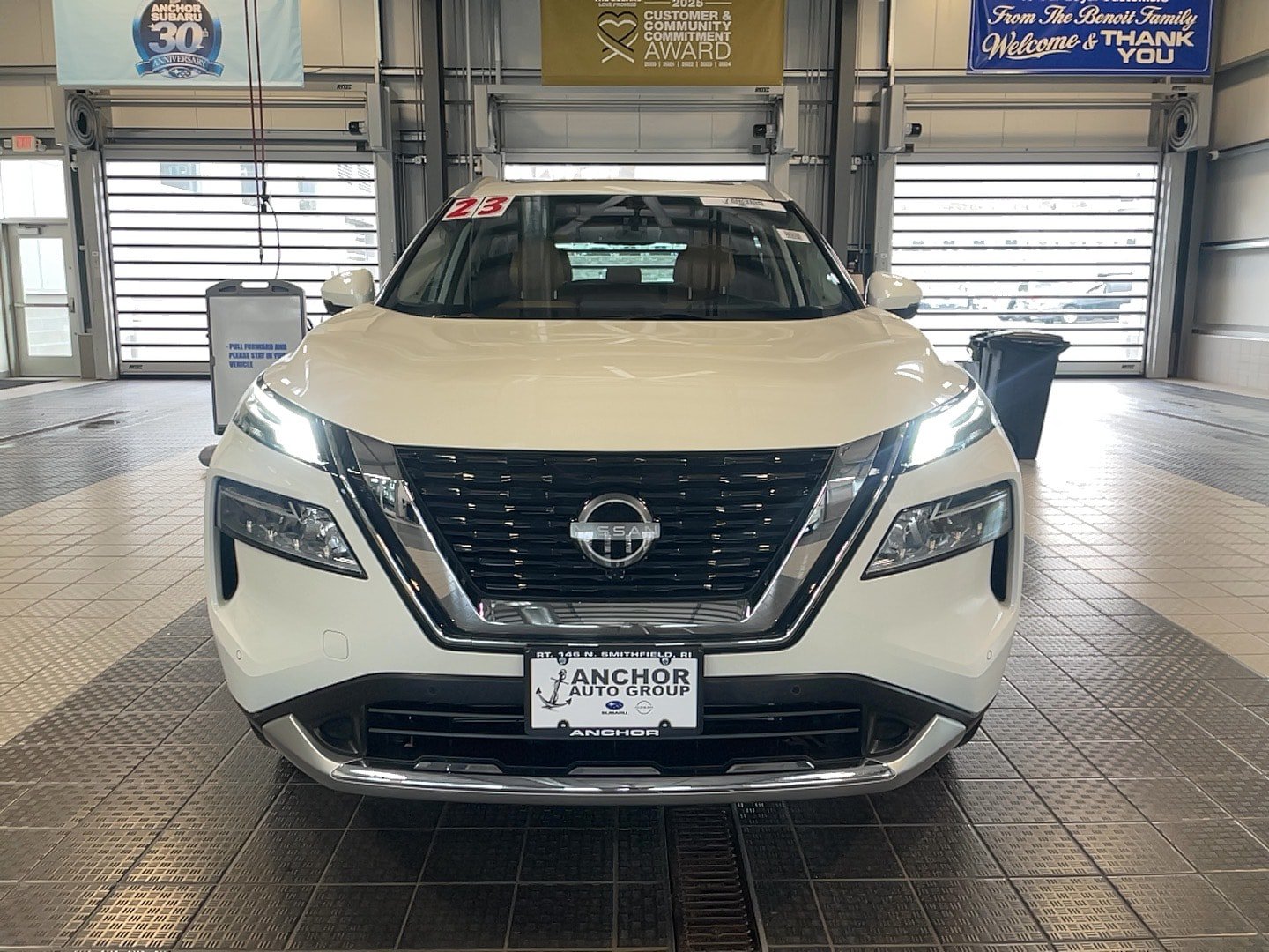 Used 2023 Nissan Rogue Platinum w/ Platinum Premium Package AWD/4WD image 2