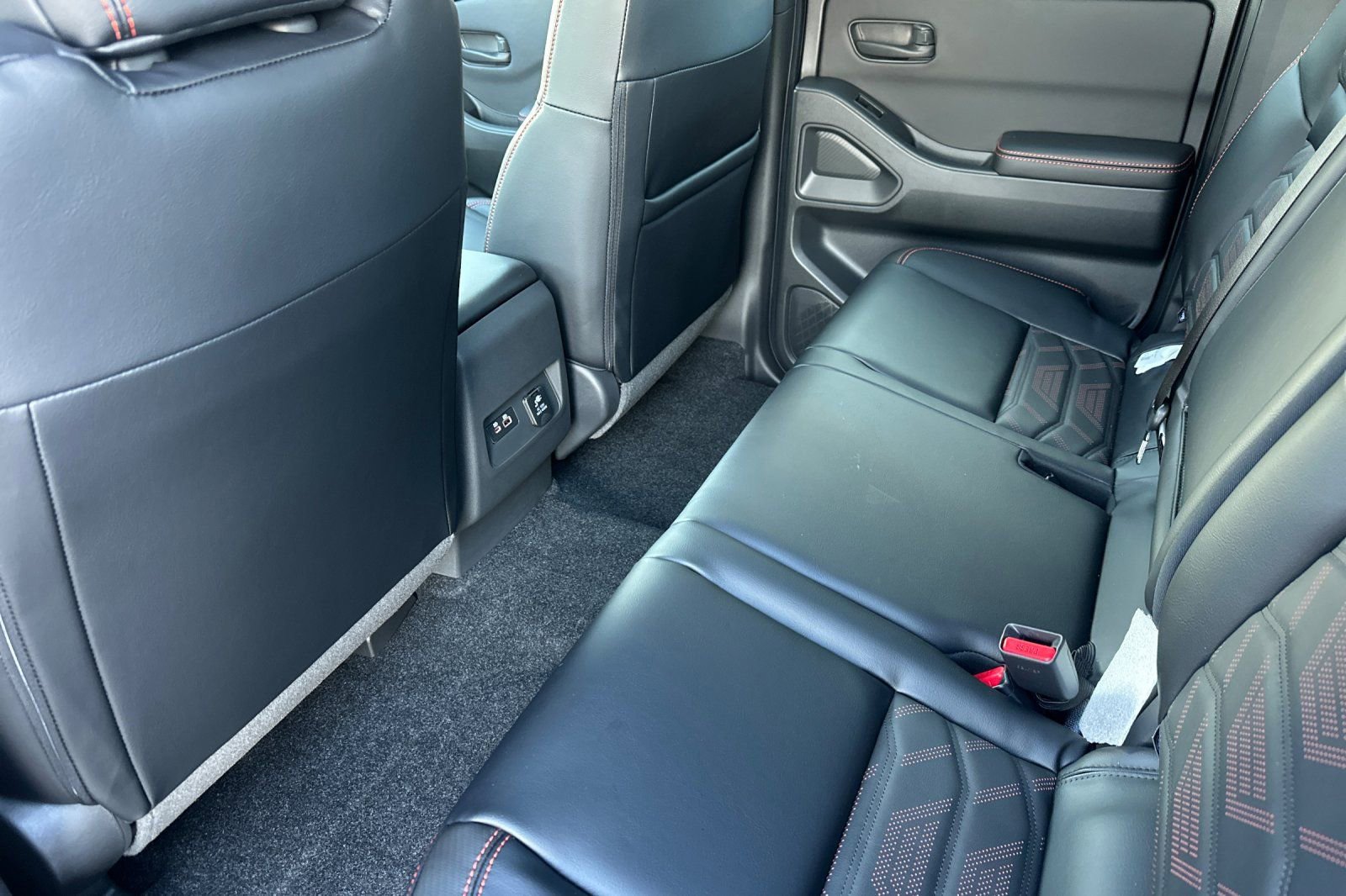 New 2026 Nissan Frontier PRO-4X w/ Pro Premium Package image 14