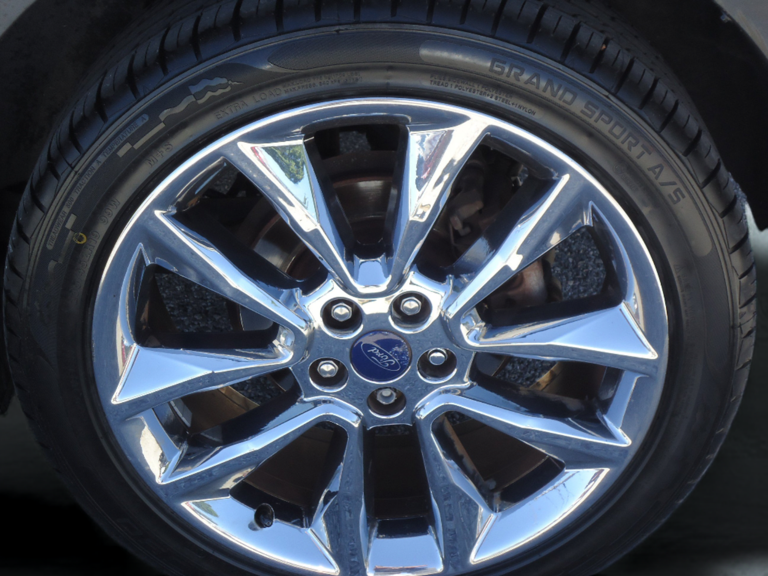 Used 2014 Ford Escape SE w/ SE Chrome Package FWD image 9