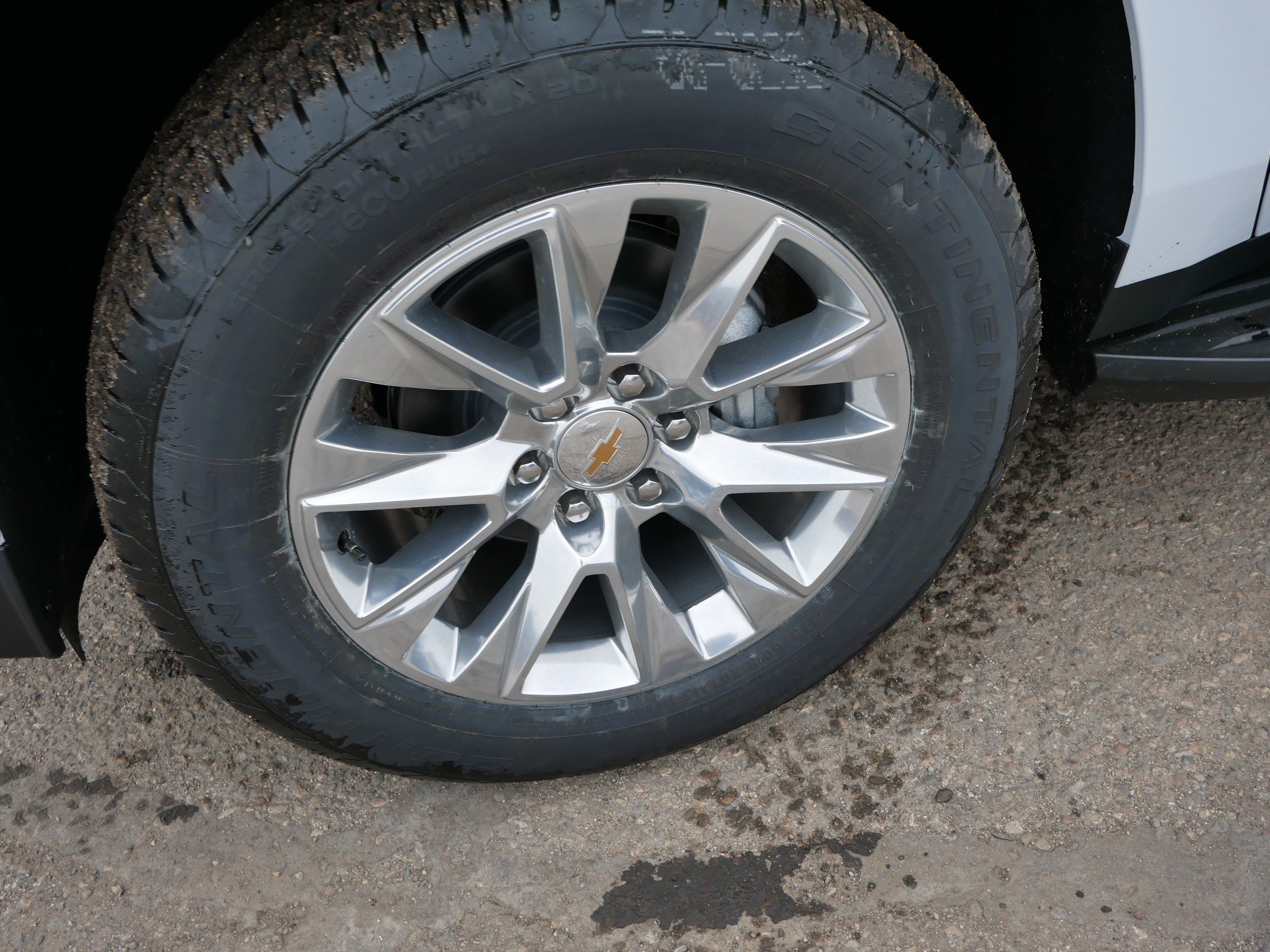 New 2026 Chevrolet Suburban Premier image 9