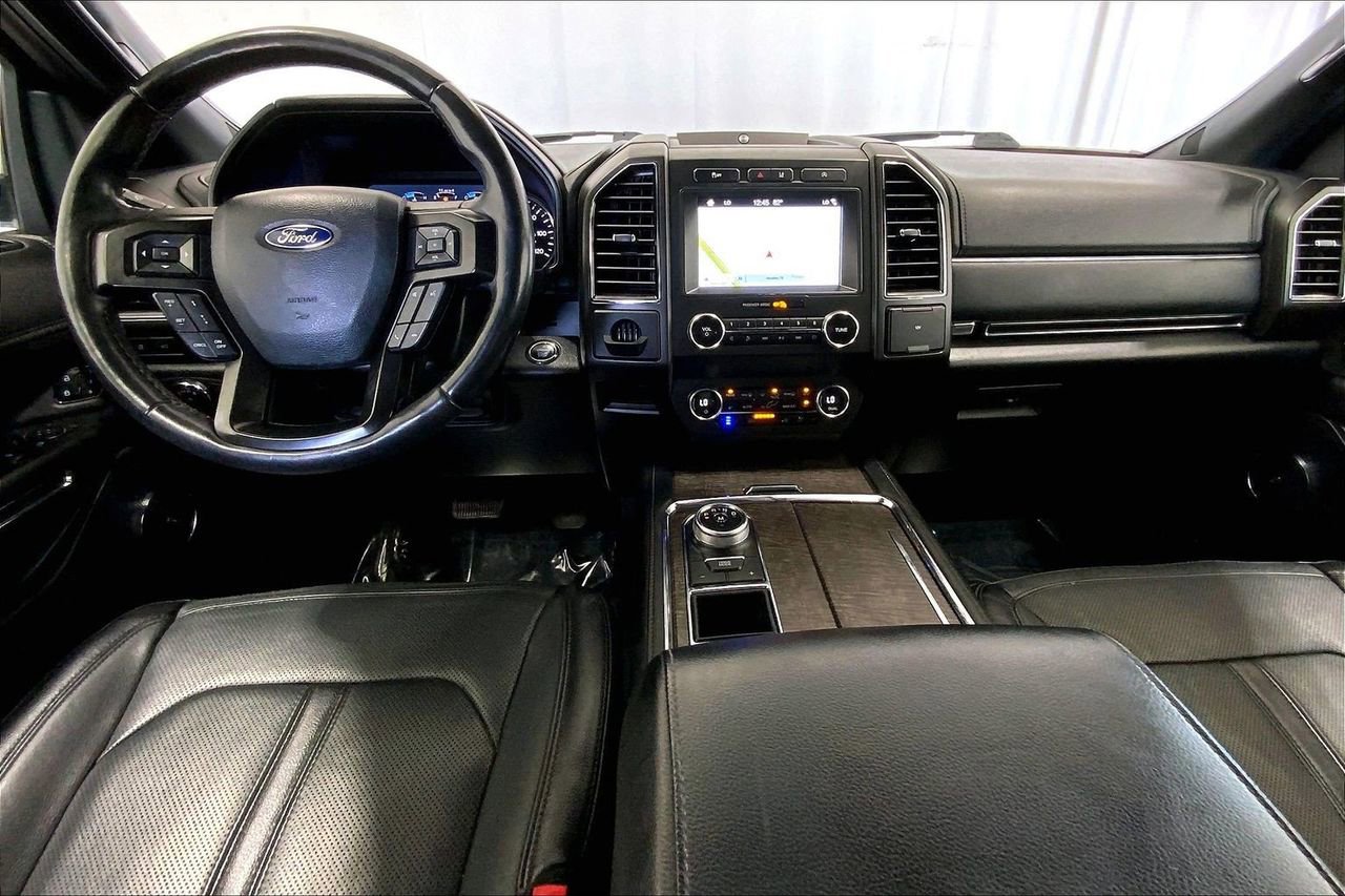 Used 2019 Ford Expedition Max Limited w/ Driver Assistance Package RWD image 15