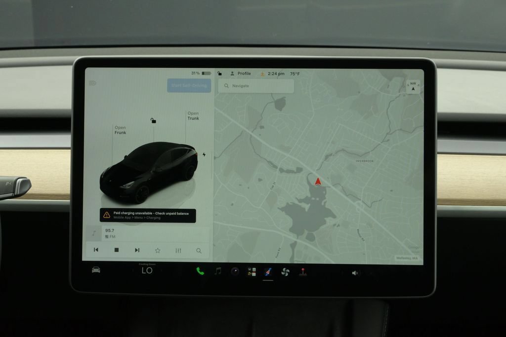 Used 2024 Tesla Model Y Performance AWD/4WD image 31