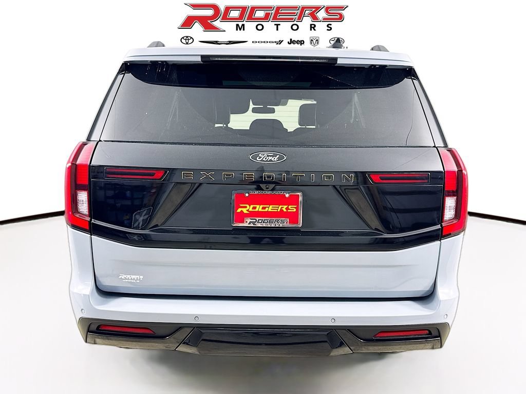 Used 2025 Ford Expedition Tremor AWD/4WD image 12