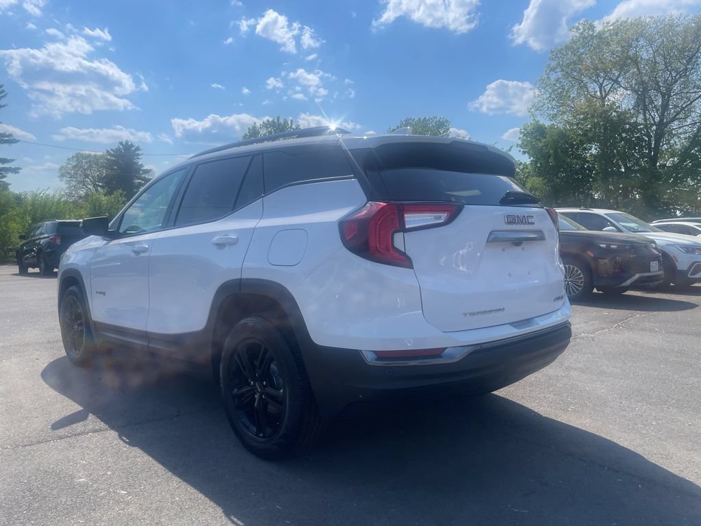 Used 2022 GMC Terrain AT4 w/ Infotainment Package II AWD/4WD image 3