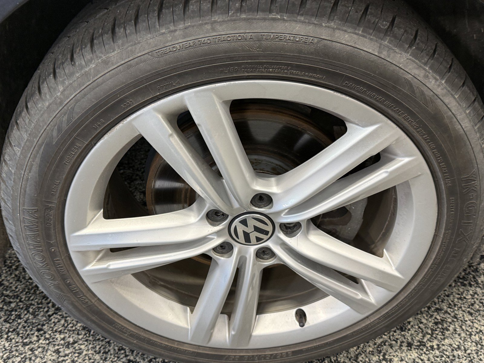 Used 2014 Volkswagen Passat TDI SE FWD image 27