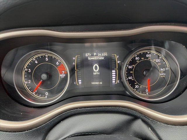 Used 2017 Jeep Cherokee Latitude w/ Cold Weather Group image 16