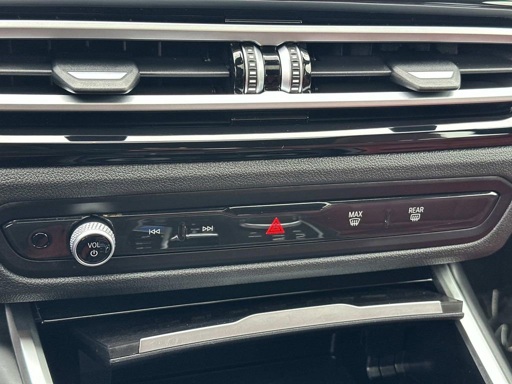 Used 2023 BMW i4 eDrive35 w/ Premium Package image 13