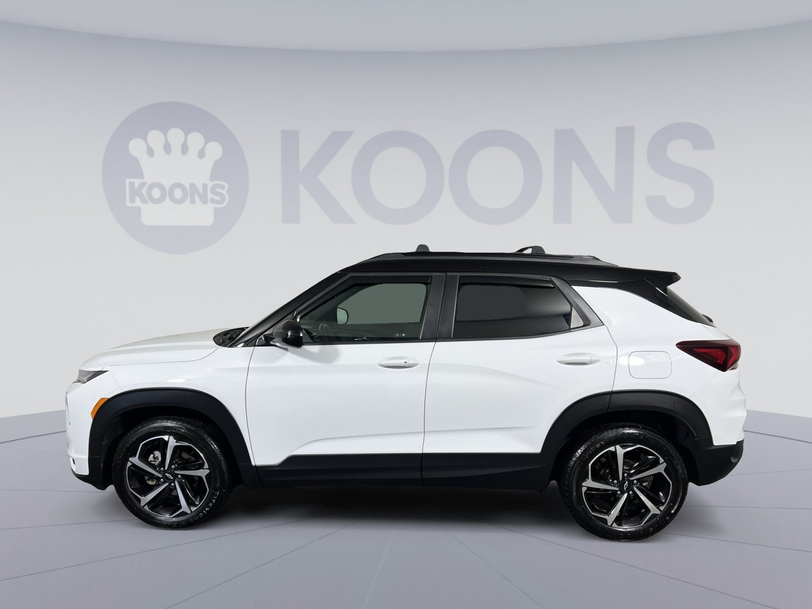 Used 2021 Chevrolet TrailBlazer RS w/ Sun and Liftgate Package AWD/4WD image 7