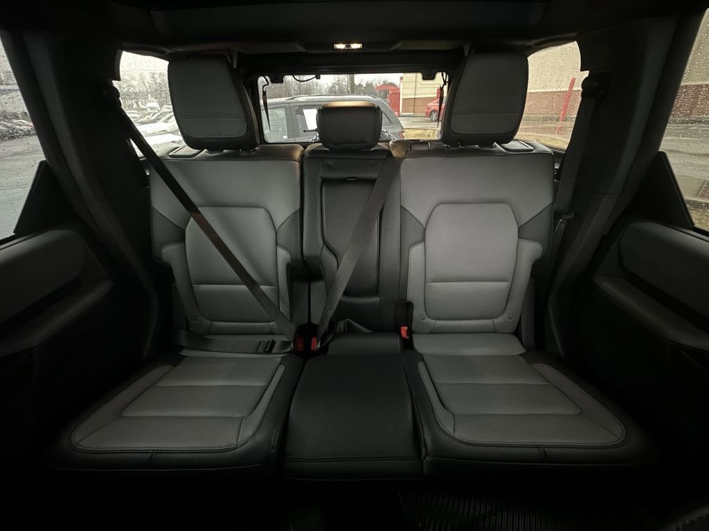 Used 2024 Ford Bronco Everglades image 23