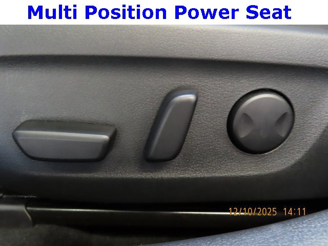 Used 2025 MAZDA MAZDA3 s image 20