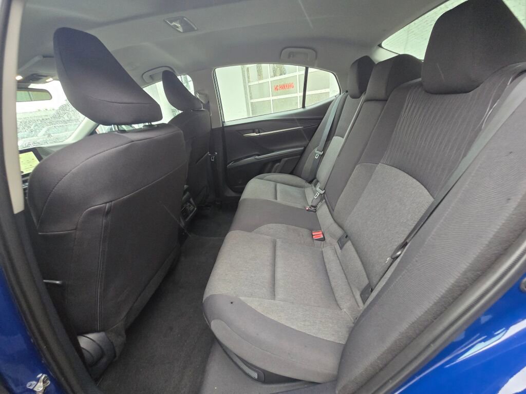 Used 2025 Toyota Camry LE image 13