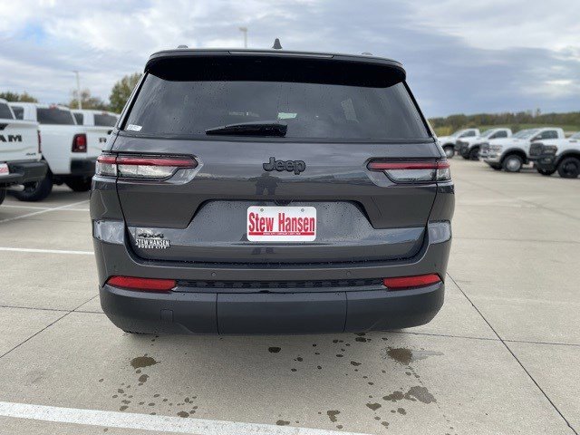 New 2025 Jeep Grand Cherokee L Altitude image 5