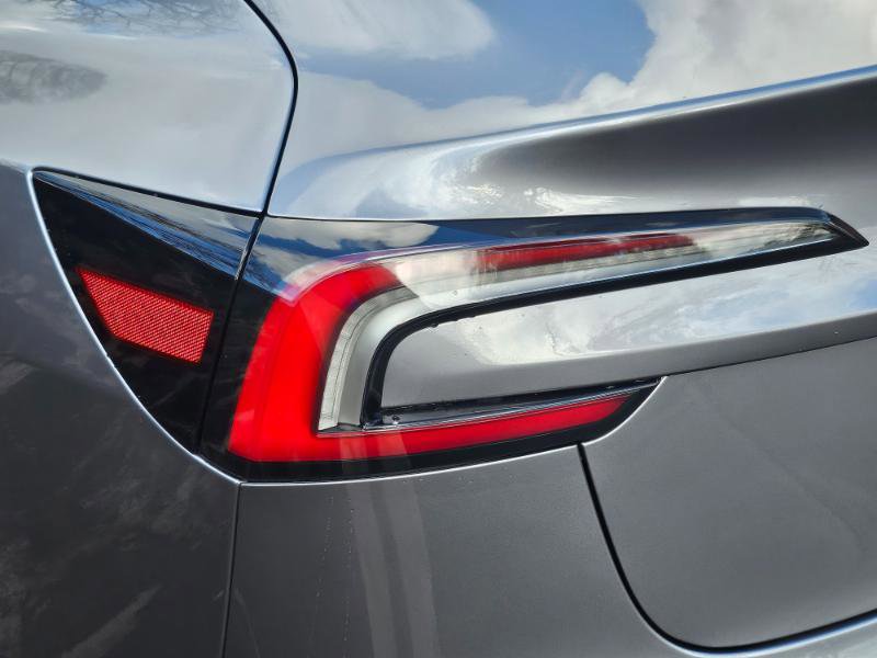 Used 2025 Tesla Model 3 Long Range image 28