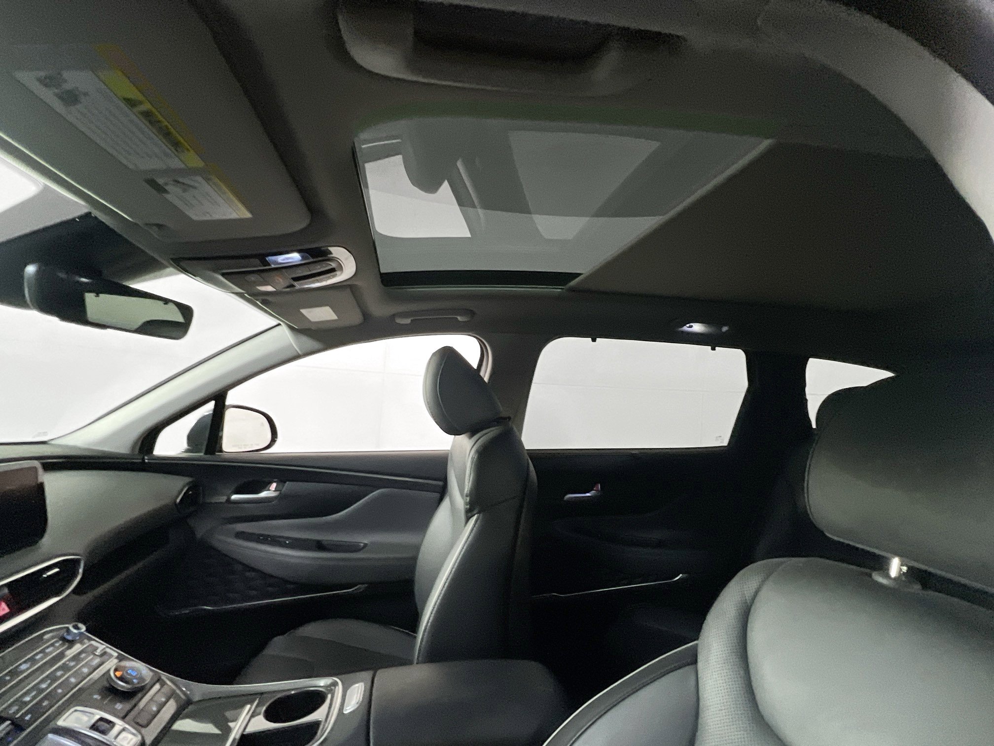 Used 2022 Hyundai Santa Fe SEL w/ Convenience + Premium Package image 23