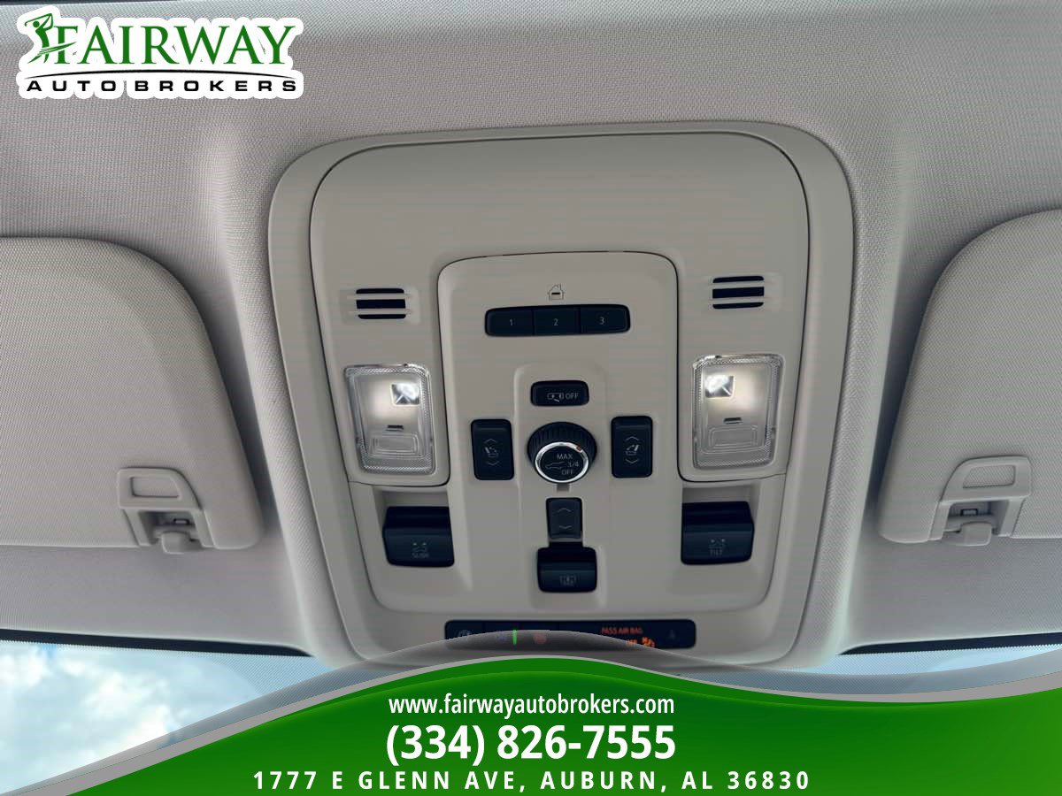 Used 2022 GMC Yukon Denali image 24