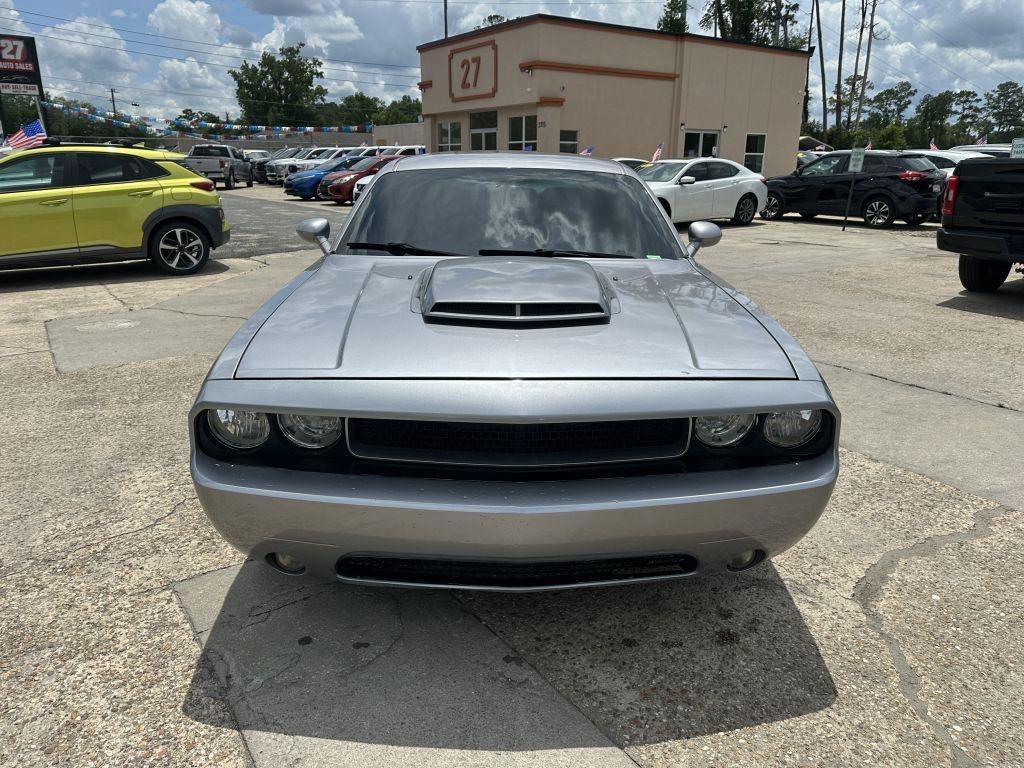Used 2014 Dodge Challenger R/T RWD image 2