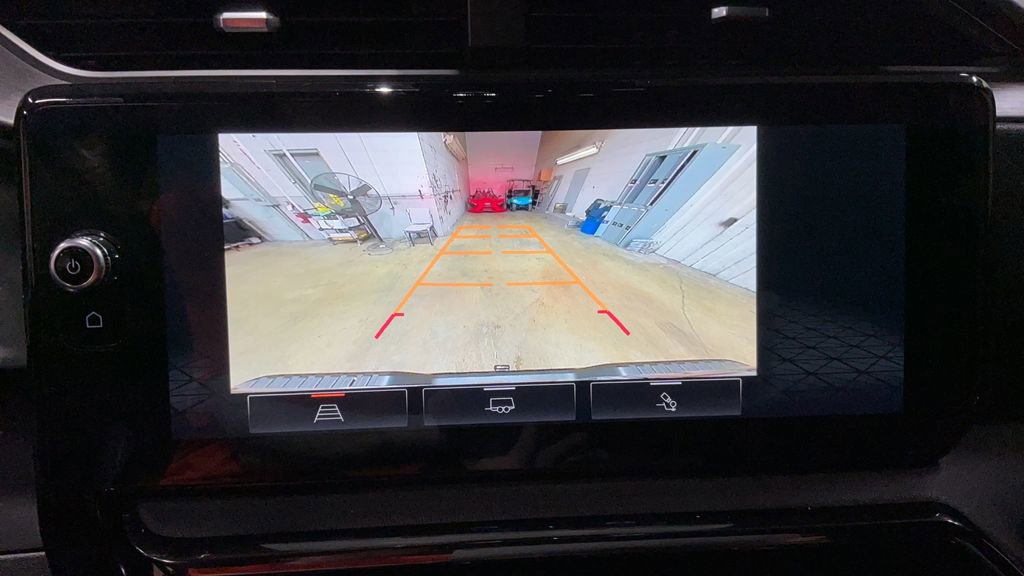 Used 2022 GMC Sierra 1500 AT4 w/ AT4 Preferred Package image 15