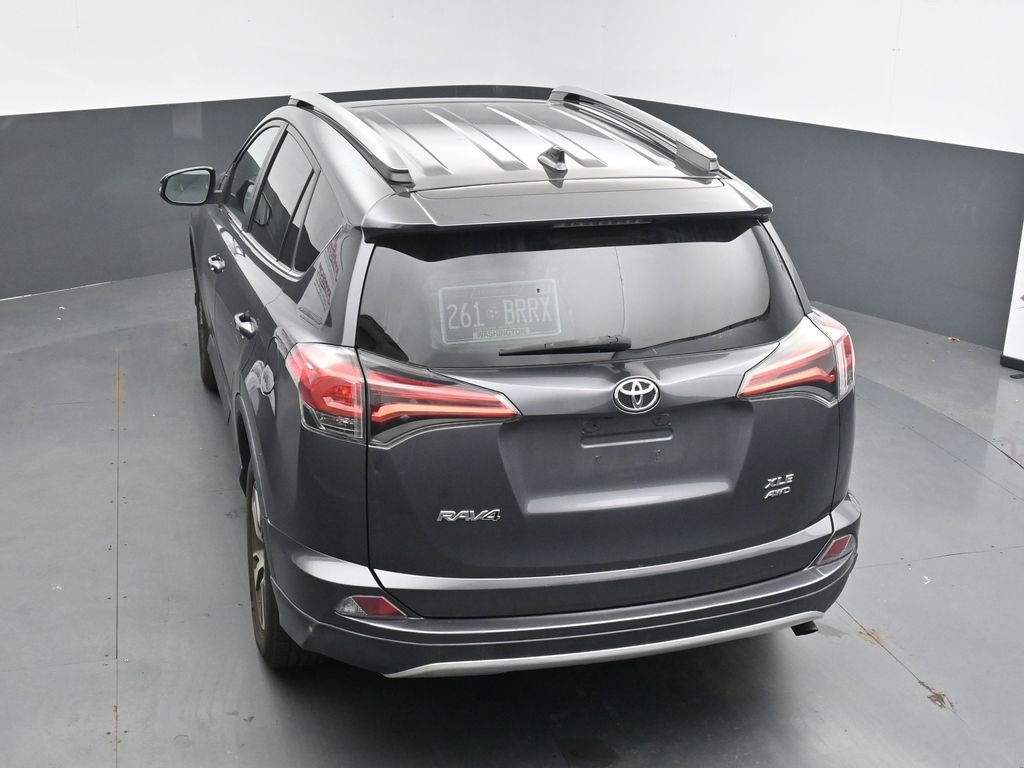 Used 2017 Toyota RAV4 XLE AWD/4WD image 15