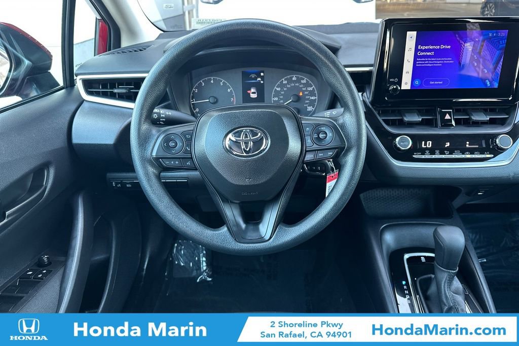 Used 2025 Toyota Corolla LE image 18