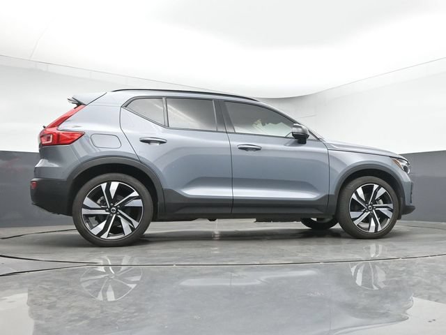 Used 2023 Volvo XC40 B5 Ultimate w/ Protection Package Premier AWD/4WD image 17