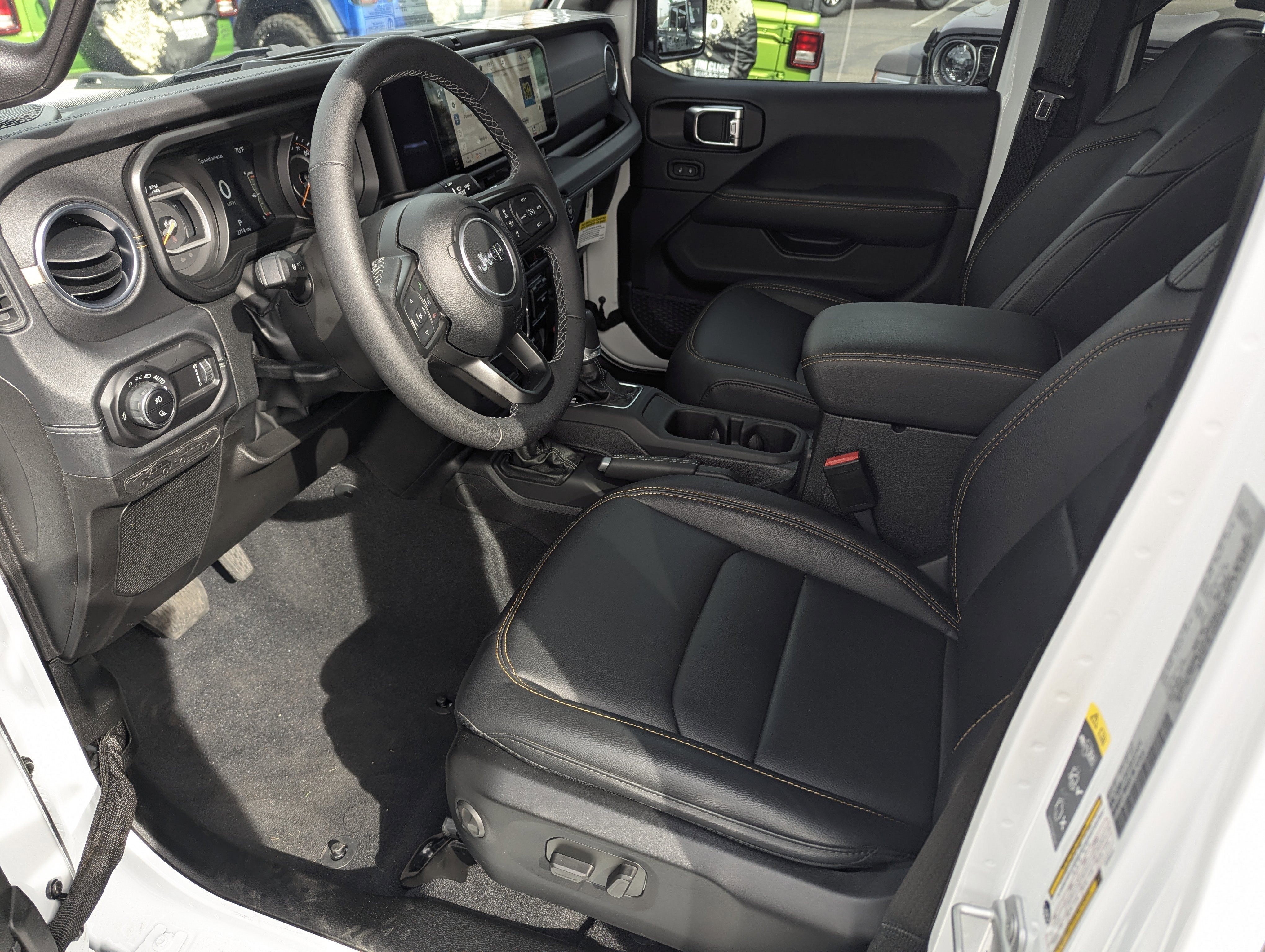 New 2025 Jeep Gladiator Sport image 10