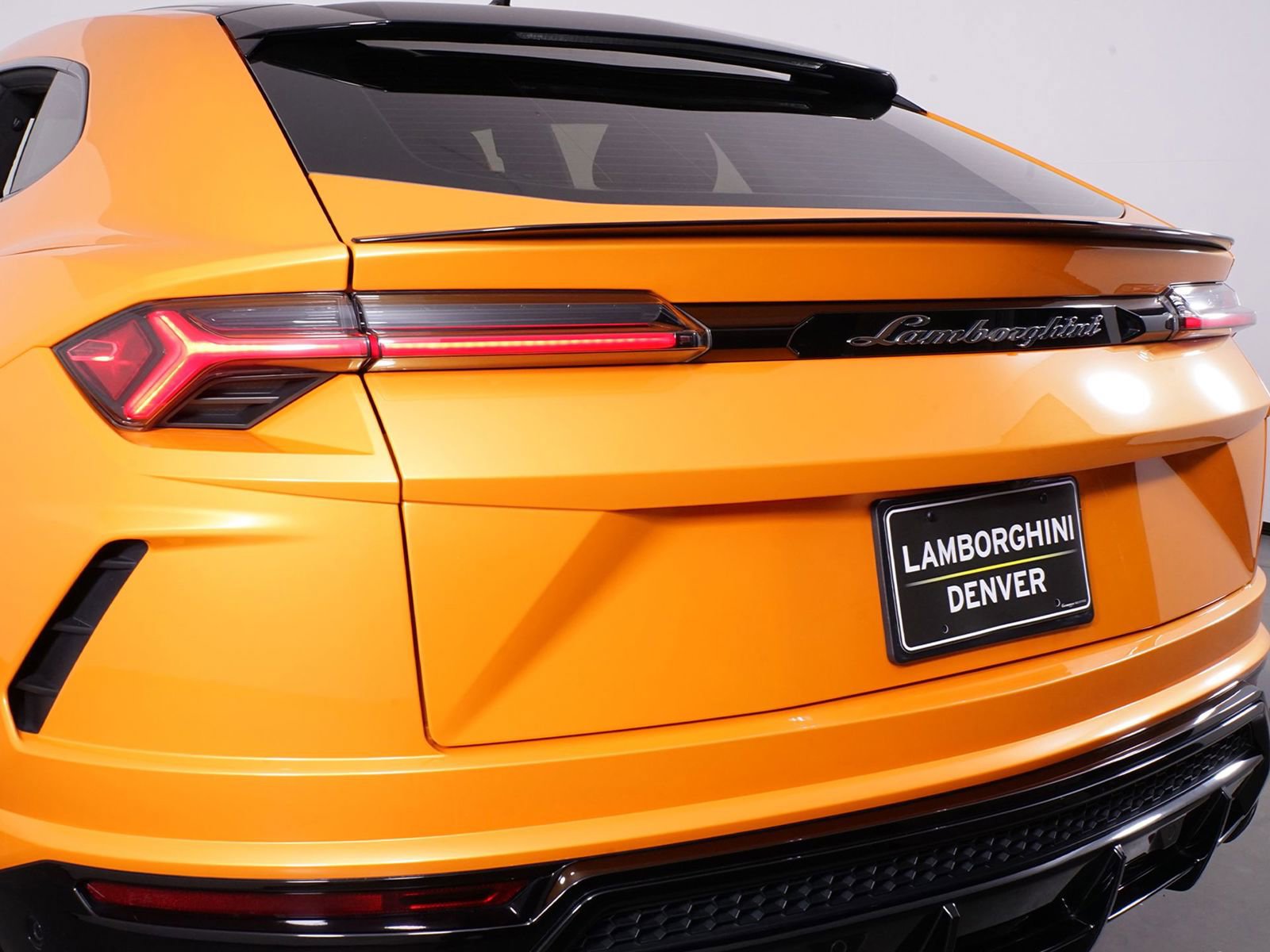 Used 2022 Lamborghini Urus image 18