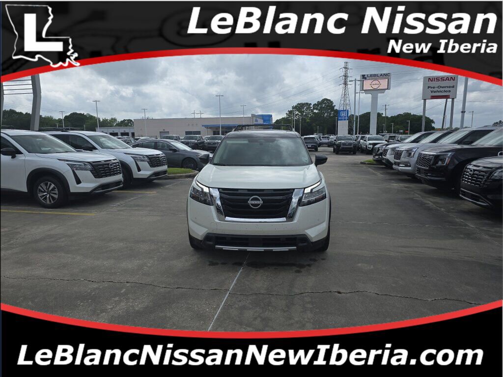 Used 2023 Nissan Pathfinder Platinum w/ Cargo Package