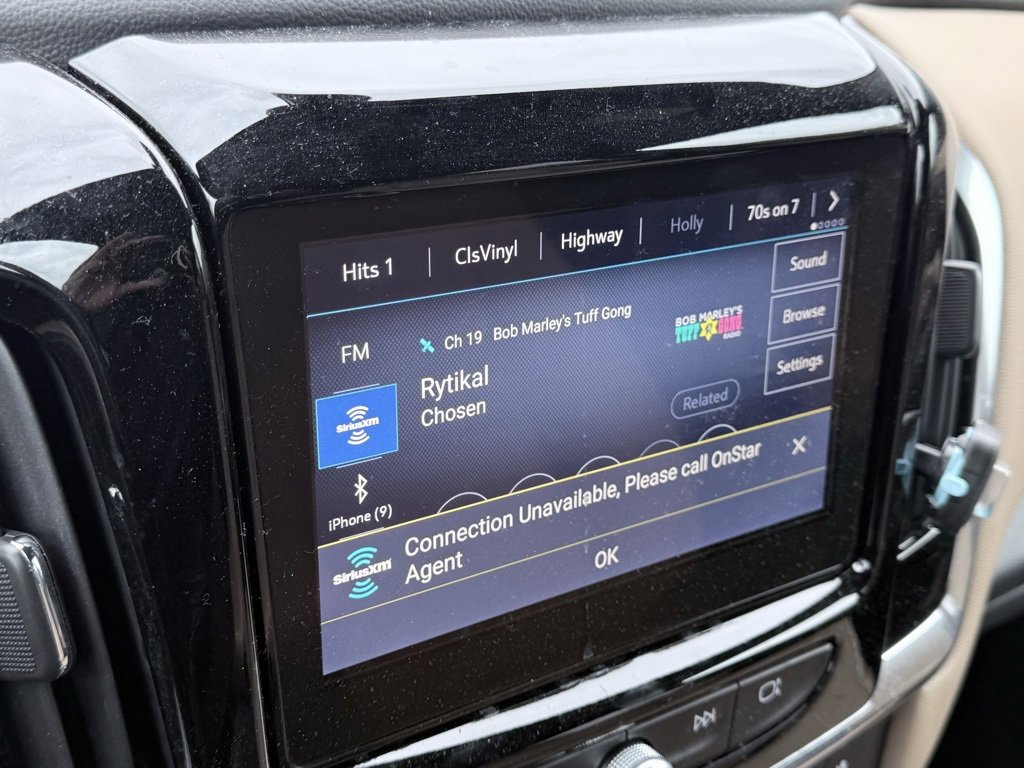 Used 2023 Chevrolet Traverse Premier image 14