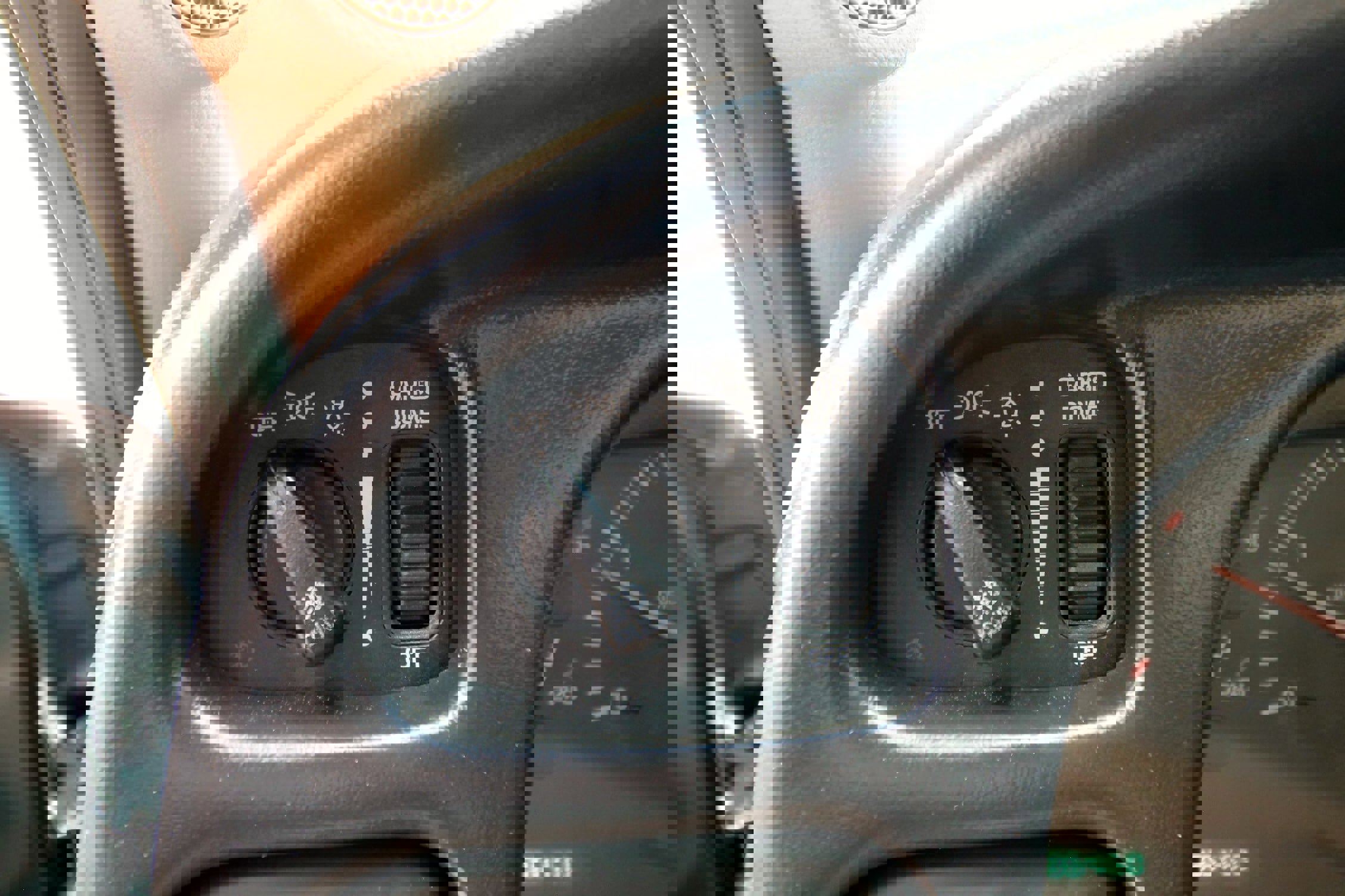 Used 2002 Dodge Ram 2500 Truck SLT image 25