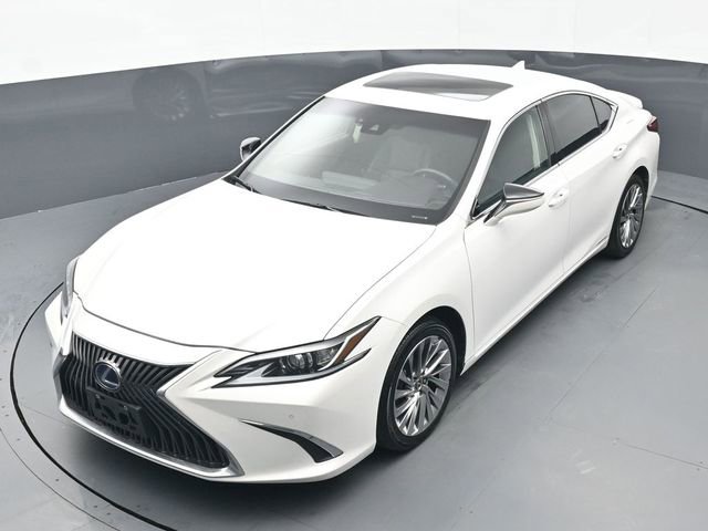 Used 2021 Lexus ES 300h w/ Accessory Package image 43