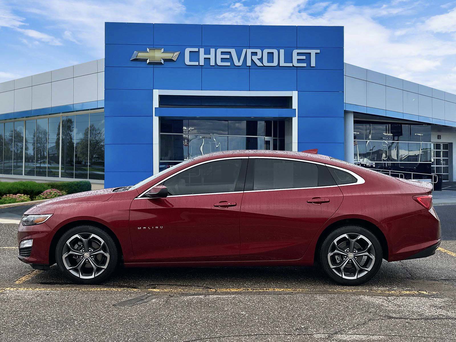 Used 2023 Chevrolet Malibu LT image 2