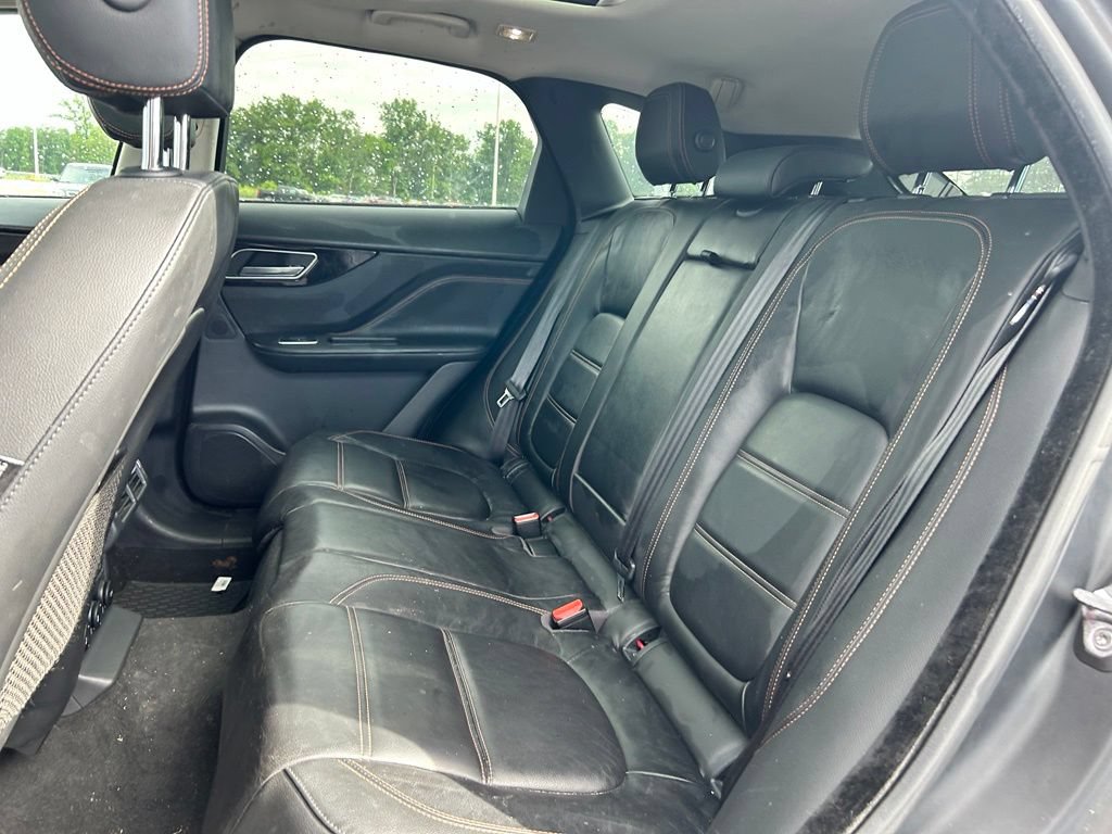 Used 2017 Jaguar F-PACE Prestige AWD/4WD image 16