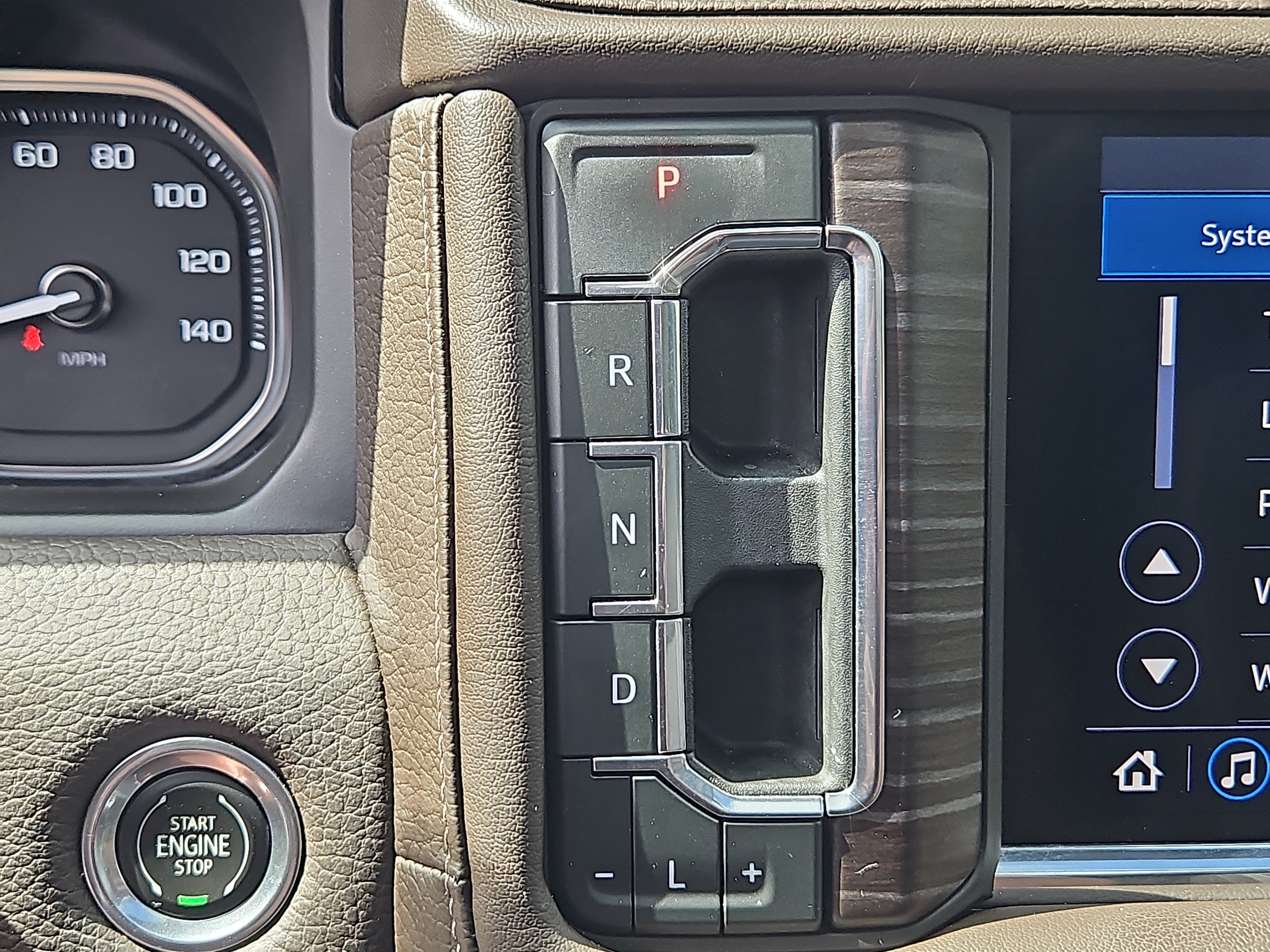 Used 2021 GMC Yukon Denali w/ Denali Ultimate Package AWD/4WD image 26