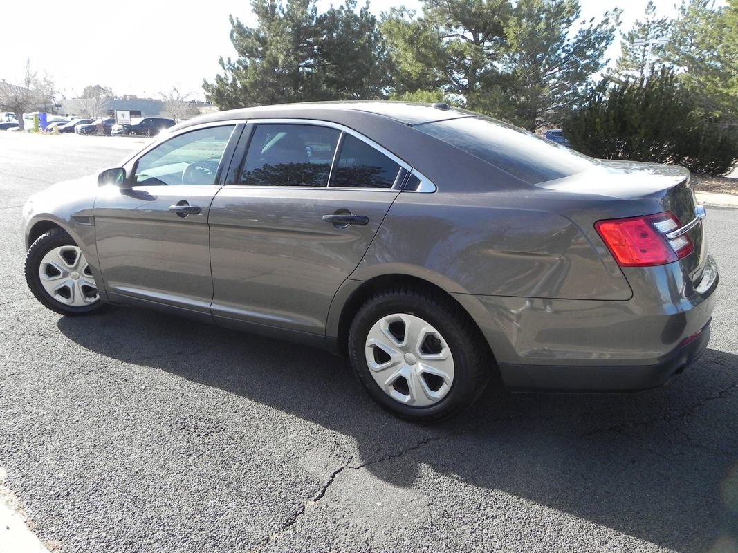 Used 2017 Ford Taurus Police Interceptor image 2
