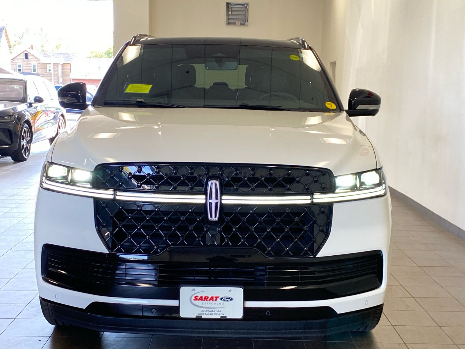 New 2026 Lincoln Navigator Black Label AWD/4WD image 3