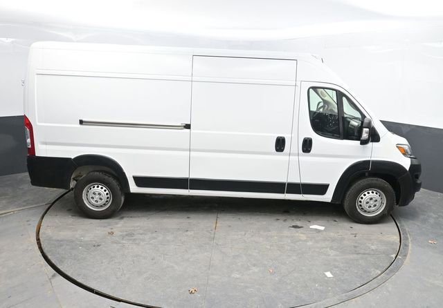 Used 2025 RAM ProMaster 2500 w/ Convenience Group image 28