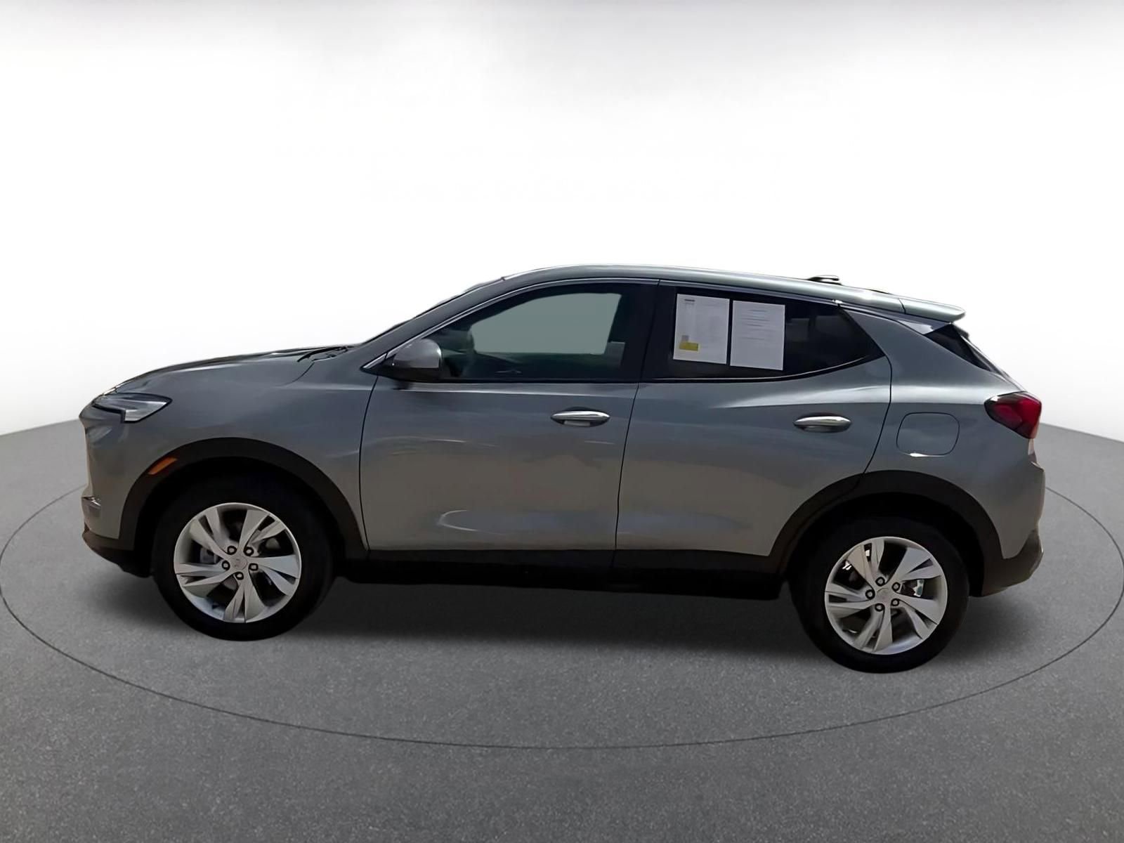 Used 2025 Buick Encore GX Preferred image 9