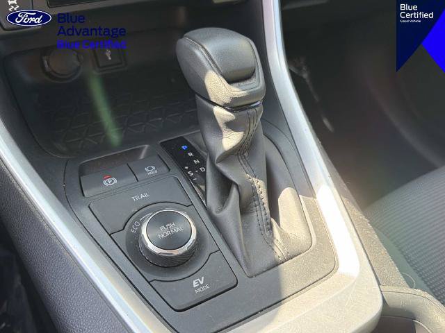 Used 2021 Toyota RAV4 LE AWD/4WD image 27