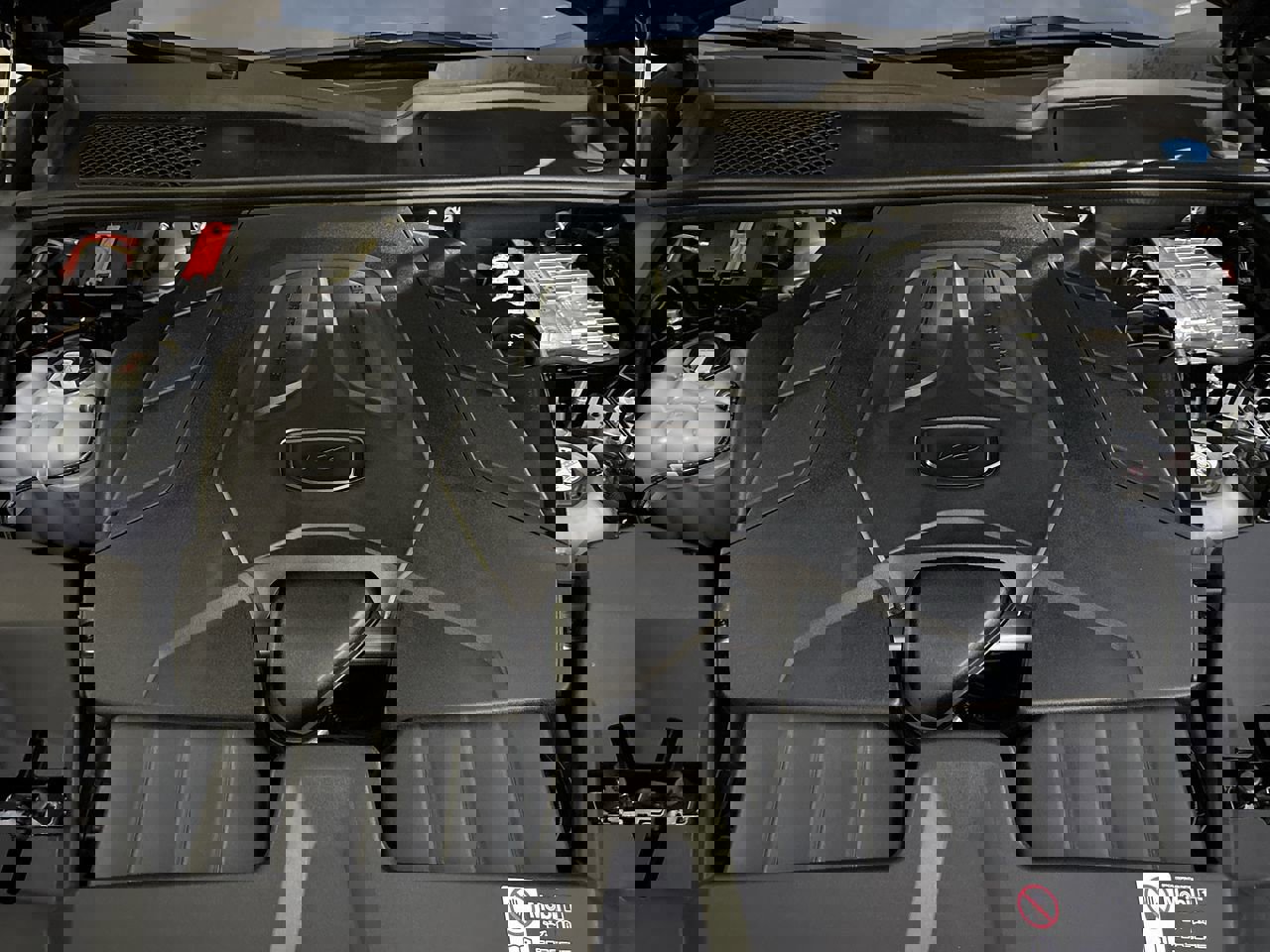 Used 2025 Porsche Cayenne E-Hybrid Coupe image 11