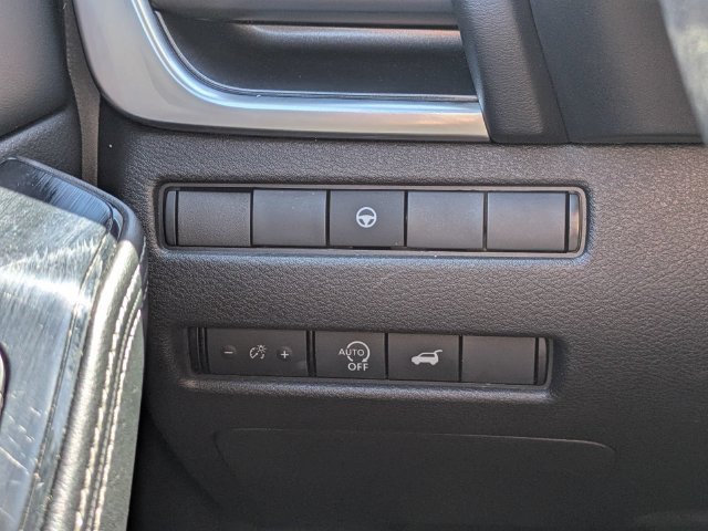 Used 2024 Nissan Rogue SV FWD image 26