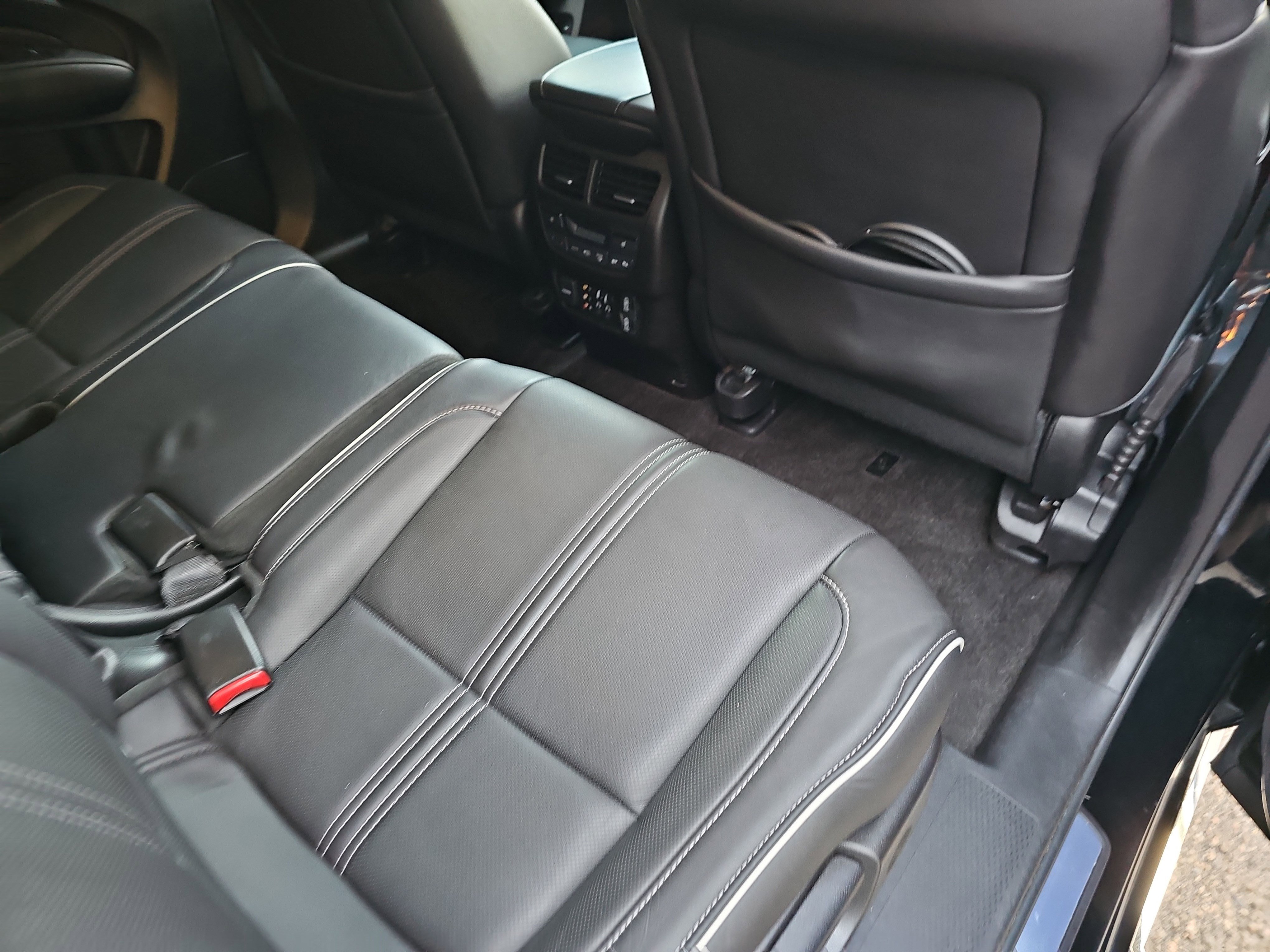 Used 2019 Acura MDX FWD w/ Advance & Entertainment image 11